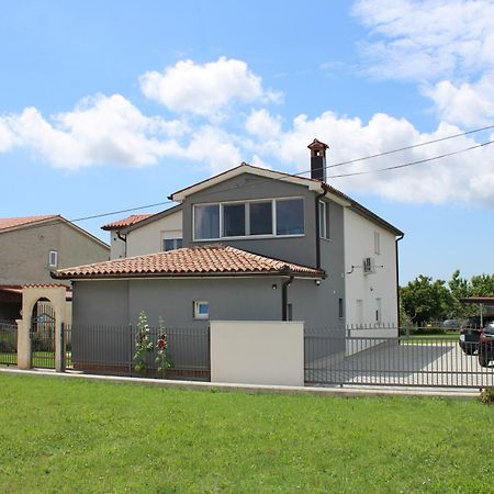 PUY Apartments Nelle מראה חיצוני תמונה